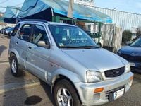 Usata Daihatsu Terios 83 CV (61 kW) 2000 Grigio SUV