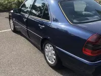 Begagnad Mercedes C180 Elegance 122 HK (89 kW) 1999 Blå Sedan
