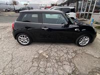Usata Mini ONE 101 CV (74 kW) 2016 Nero Utilitaria