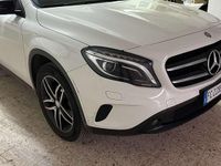 Usata Mercedes GLA200 136 CV (100 kW) 2016 Bianco SUV