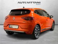 Usata Renault Clio V Techno 91 CV (66 kW) 2023 Grigio