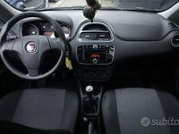Usata Fiat Punto Street 78 CV (57 kW) 2017 Bianco Utilitaria