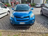 Usata Toyota Urban Cruiser Active 90 CV (66 kW) 2013 Blu Utilitaria