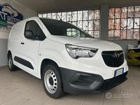Usata Opel Combo 102 CV (75 kW) 2020 Bianco Monovolume