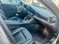 Usata Alfa Romeo Giulia Executive 201 CV (147 kW) 2019 Grigio Berlina
