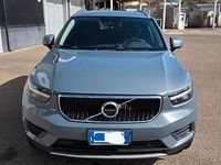 Usata Volvo XC40 Momentum 163 CV (119 kW) 2022 Grigio SUV