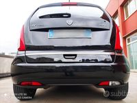 usata Lancia Musa 1.3 mjt Platino 90cv auto per NEOPATENTATI.