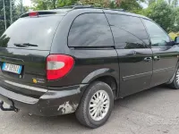 Usata Chrysler Voyager 143 CV (105 kW) 2006 Nero Monovolume