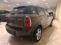 Usata Mini Cooper D Countryman 111 CV (81 kW) 2013 Marrone SUV