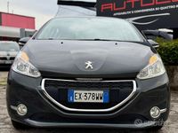 Usata Peugeot 208 Access 68 CV (50 kW) 2014 Verde Utilitaria