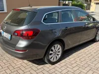 Usata Opel Astra 125 CV (91 kW) 2011 Grigio Station wagon