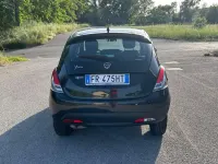 Usata Lancia Ypsilon 69 CV (50 kW) 2018 Nero Utilitaria