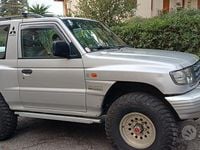 Usata Mitsubishi Pajero 100 CV (73 kW) 1999 Grigio SUV