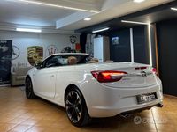 Usata Opel Cascada Cosmo 195 CV (143 kW) 2015 Bianco Cabrio