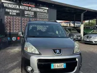 Usata Peugeot Partner Tepee Outdoor 109 CV (80 kW) 2010 Grigio Monovolume
