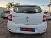Usata Dacia Sandero 75 CV (55 kW) 2015 Bianco Berlina