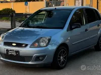 Usado Ford Fiesta Titanium 68 HP (50 kW) 2007 Azul Citadino