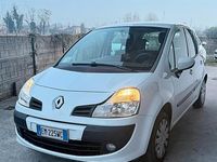 Usata Renault Modus 102 CV (75 kW) 2012 Bianco Monovolume