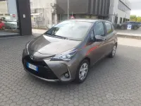 Gebraucht Toyota Yaris Active 69 PS (50 kW) 2017 Grau Limousine