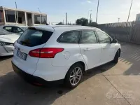 Usata Ford Focus S 120 CV (88 kW) 2015 Grigio Station wagon