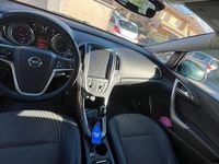 Usata Opel Astra 110 CV (80 kW) 2011 Nero Station wagon