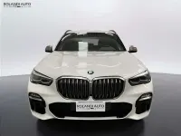 Usata BMW X5 Comfort Edition 400 CV (294 kW) 2021 Mineral white metallizzato SUV