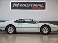 Usata Ferrari 208 155 CV (114 kW) 1982 Bianco Coupé