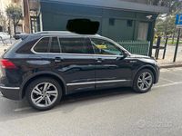 Usata VW Tiguan R-line 150 CV (110 kW) 2022 Nero SUV
