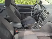 Usata Ford Focus 116 CV (85 kW) 2006 Grigio Station wagon