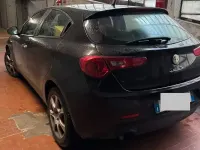 Usata Alfa Romeo Giulietta 109 CV (80 kW) 2012 Nero Utilitaria