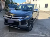 Usata Mitsubishi L200 150 CV (110 kW) 2019 Nero Pick-up