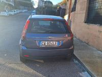 Usata Ford Fiesta 68 CV (50 kW) 2005 Blu Utilitaria
