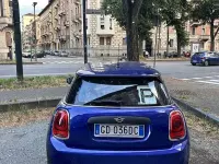 Usata Mini ONE 75 CV (55 kW) 2020 Blu/azzurro Utilitaria