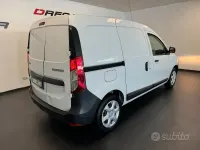 Usata Dacia Dokker Ambiance 83 CV (61 kW) 2014 Bianco Monovolume