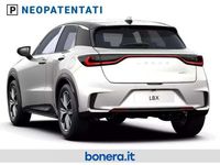 Nuova Lexus LBX 136 CV (100 kW) 2026 Pure white / black (non ord) SUV