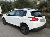 Usata Peugeot 2008 68 CV (50 kW) 2015 Bianco SUV
