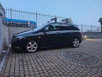 Begagnad Mercedes B200 Premium 136 HK (100 kW) 2012 Svart Minibuss