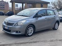 Usata Toyota Verso Luxury 126 CV (92 kW) 2011 Grigio Monovolume