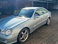 Usata Mercedes CLK320 218 CV (160 kW) 2004 Grigio