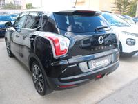Usata Ssangyong (KGM) Tivoli 115 CV (84 kW) 2015 Nero SUV