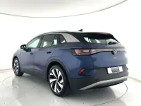 Usata VW ID.4 Pro Performance 69 kW (95 CV) 2022 Blu metallizzato e tetto nero SUV