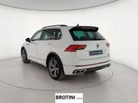 Usata VW Tiguan R-line 150 CV (110 kW) 2023 Bianco metallizzato SUV