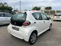 Brugt Toyota Aygo Active 68 HK (50 kW) 2012 Hvid Hatchback