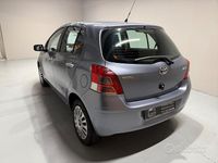 Usata Toyota Yaris Sol 69 CV (50 kW) 2010 Blu Utilitaria