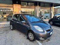 Usata Toyota Yaris 69 CV (50 kW) 2011 Grigio Utilitaria