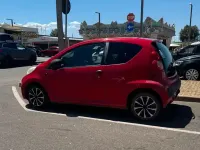 Usata Peugeot 107 68 CV (50 kW) 2009 Rosso Utilitaria