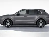 Nuova Porsche Cayenne 2026 Grigio quarzite metallizzato SUV