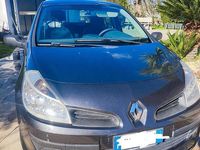 Usata Renault Clio II 82 CV (60 kW) 2006 Grigio Berlina