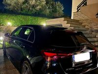Usata Mercedes A180 AMG Line Premium 116 CV (85 kW) 2023 Nero Berlina