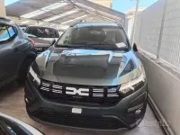Nuova Dacia Jogger Extreme 101 CV (74 kW) 2026 Verde Monovolume